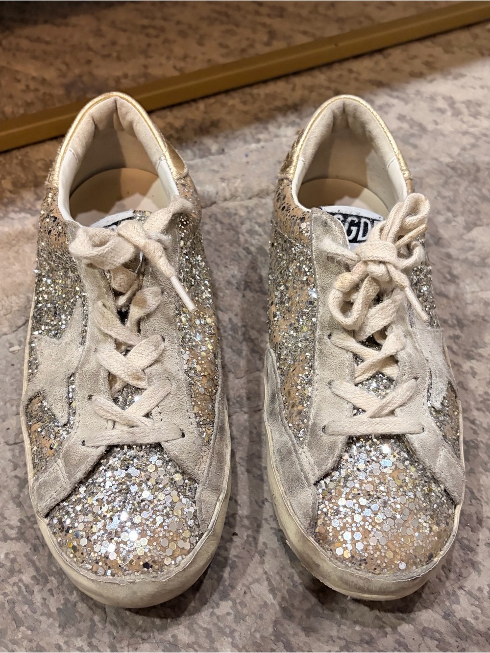 Golden Goose Kids Glitter Low-Top Sneakers in Gold and Cream